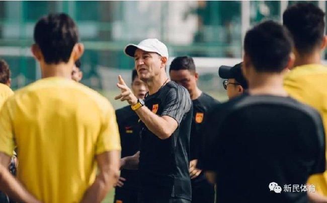 12．电影具有一个革命性功能：艺术与科学的合一。